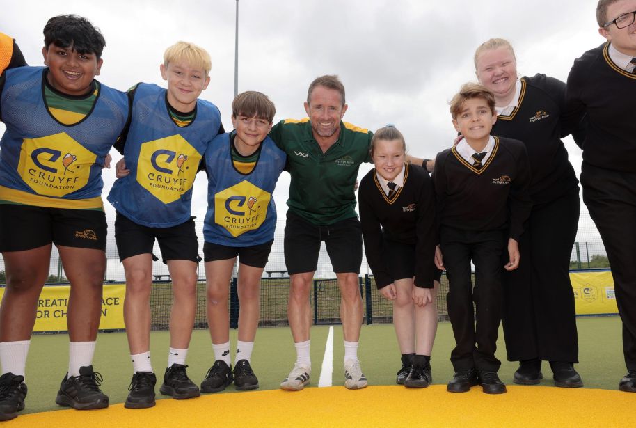 Ammanford Cruyff Court005