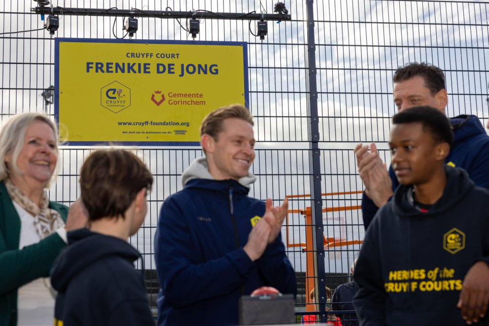 Cruyff Court Frenkie de Jong Moreno Le Loux klein 8