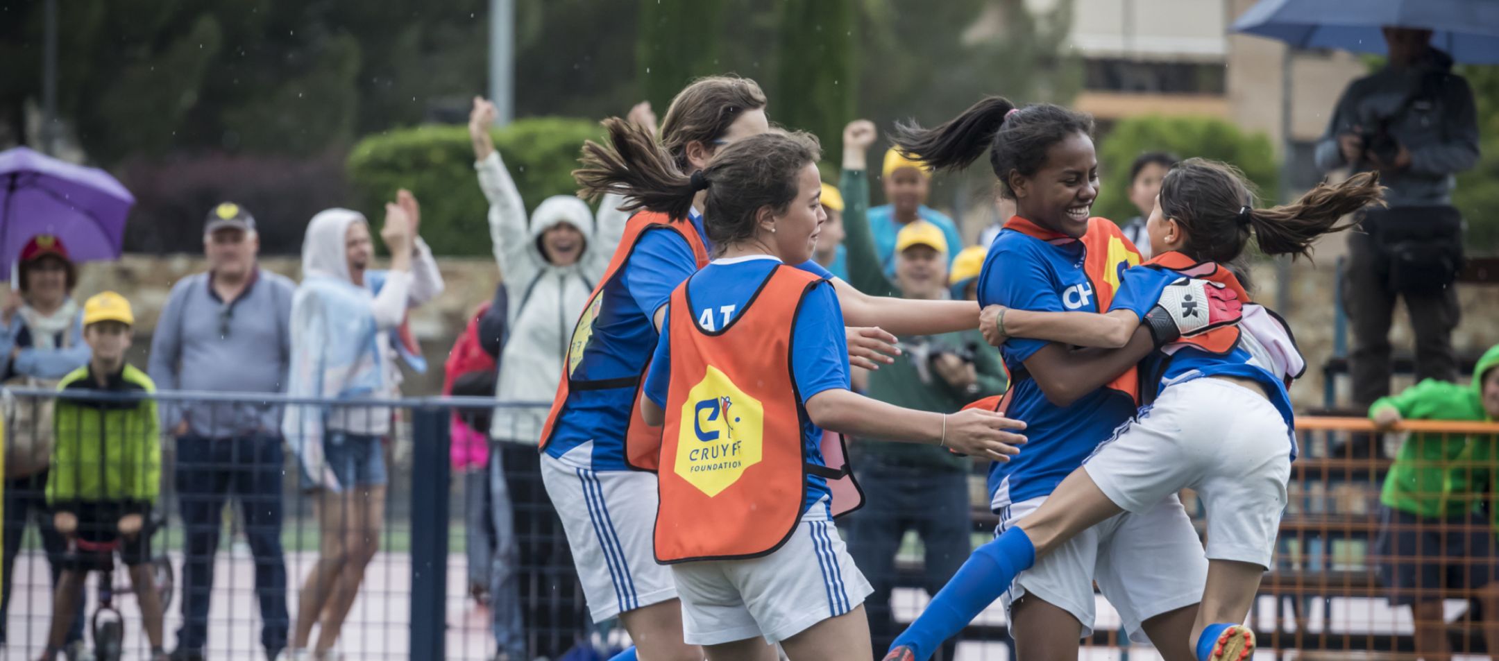 Cruyff Courts 6 vs 6 16 1